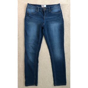 Like New SO Skinny Jeans